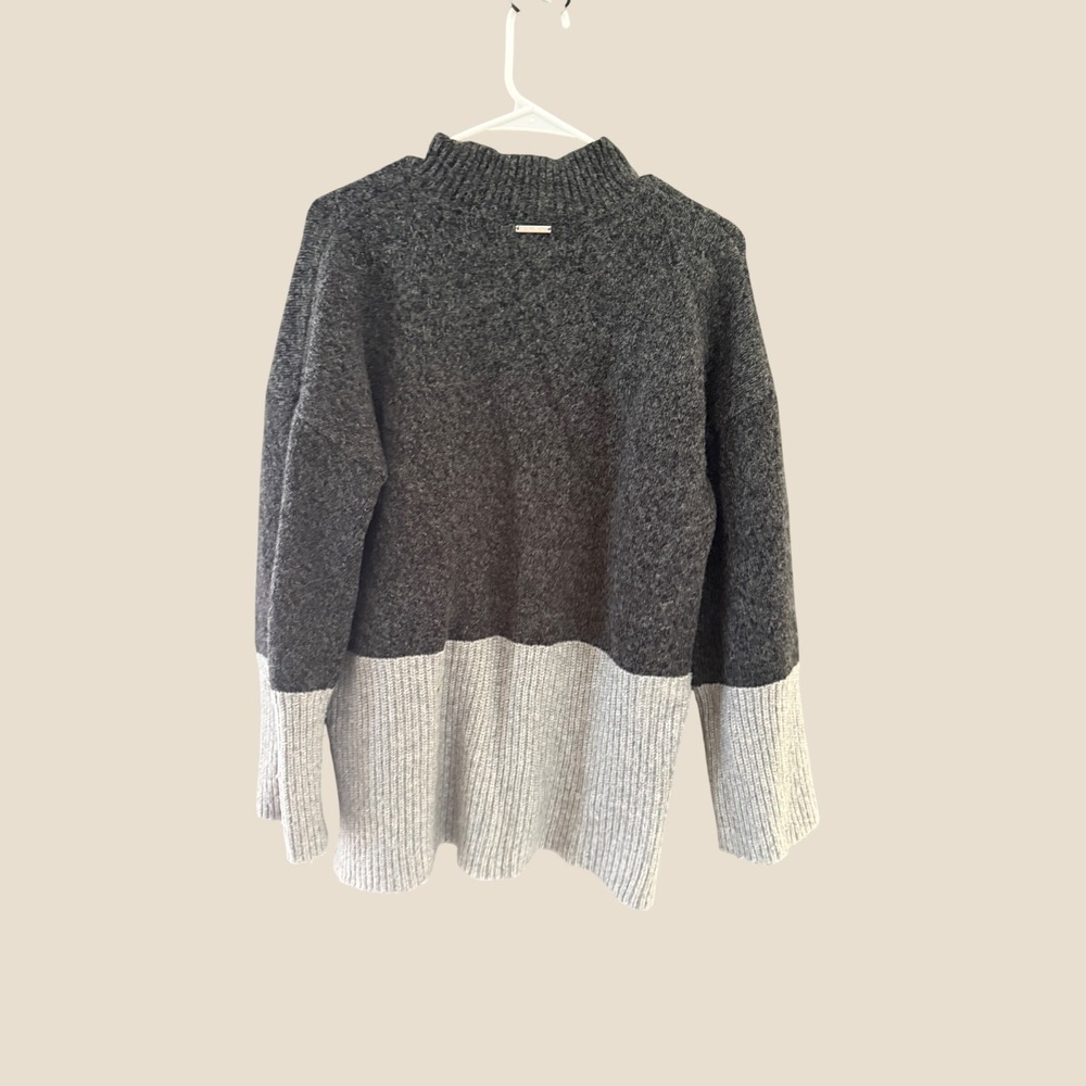 Michael Kors Womens Mock Neck Colorblock High Low Knit Sweater Gray XL - Picture 2 of 9